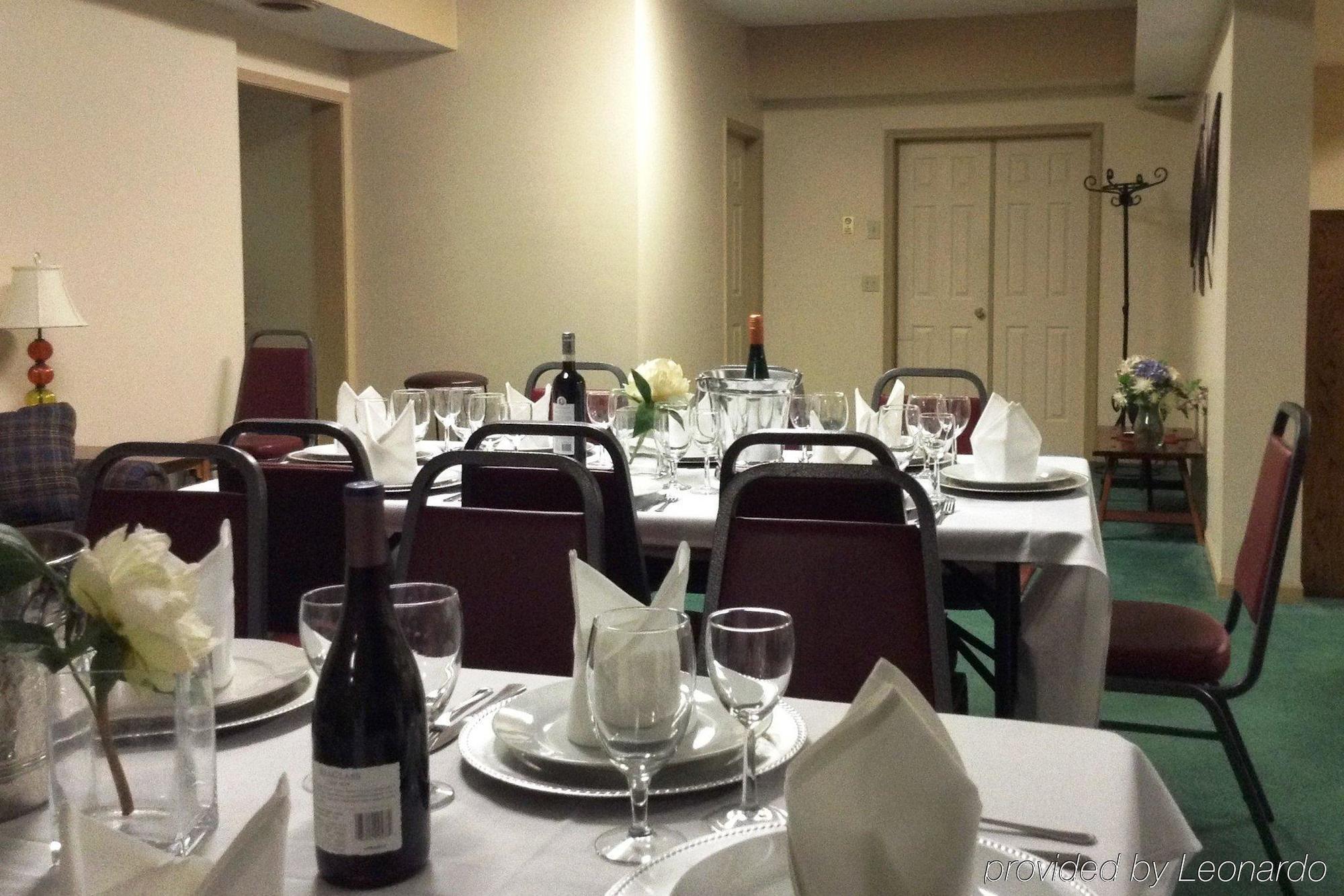 Pointes North Inn Charlevoix Εξωτερικό φωτογραφία