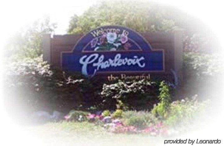 Pointes North Inn Charlevoix Εξωτερικό φωτογραφία
