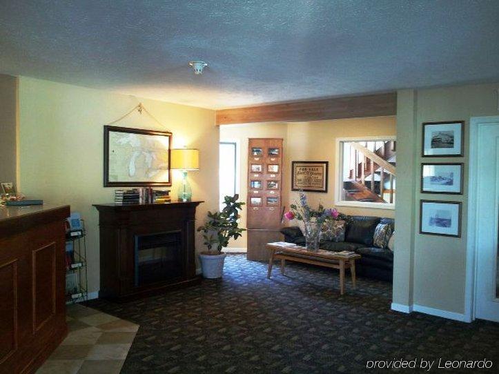 Pointes North Inn Charlevoix Εξωτερικό φωτογραφία