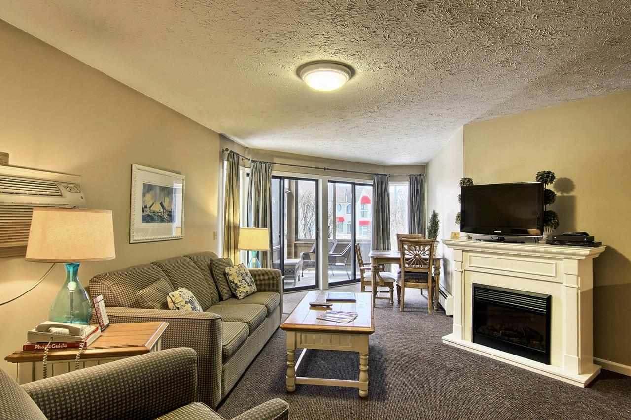 Pointes North Inn Charlevoix Εξωτερικό φωτογραφία