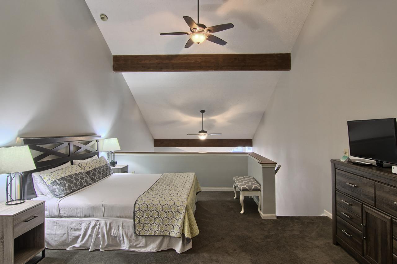 Pointes North Inn Charlevoix Εξωτερικό φωτογραφία