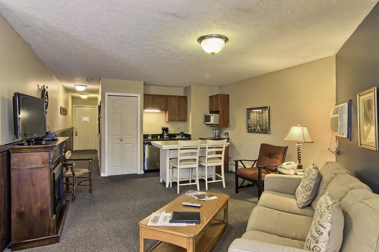 Pointes North Inn Charlevoix Εξωτερικό φωτογραφία
