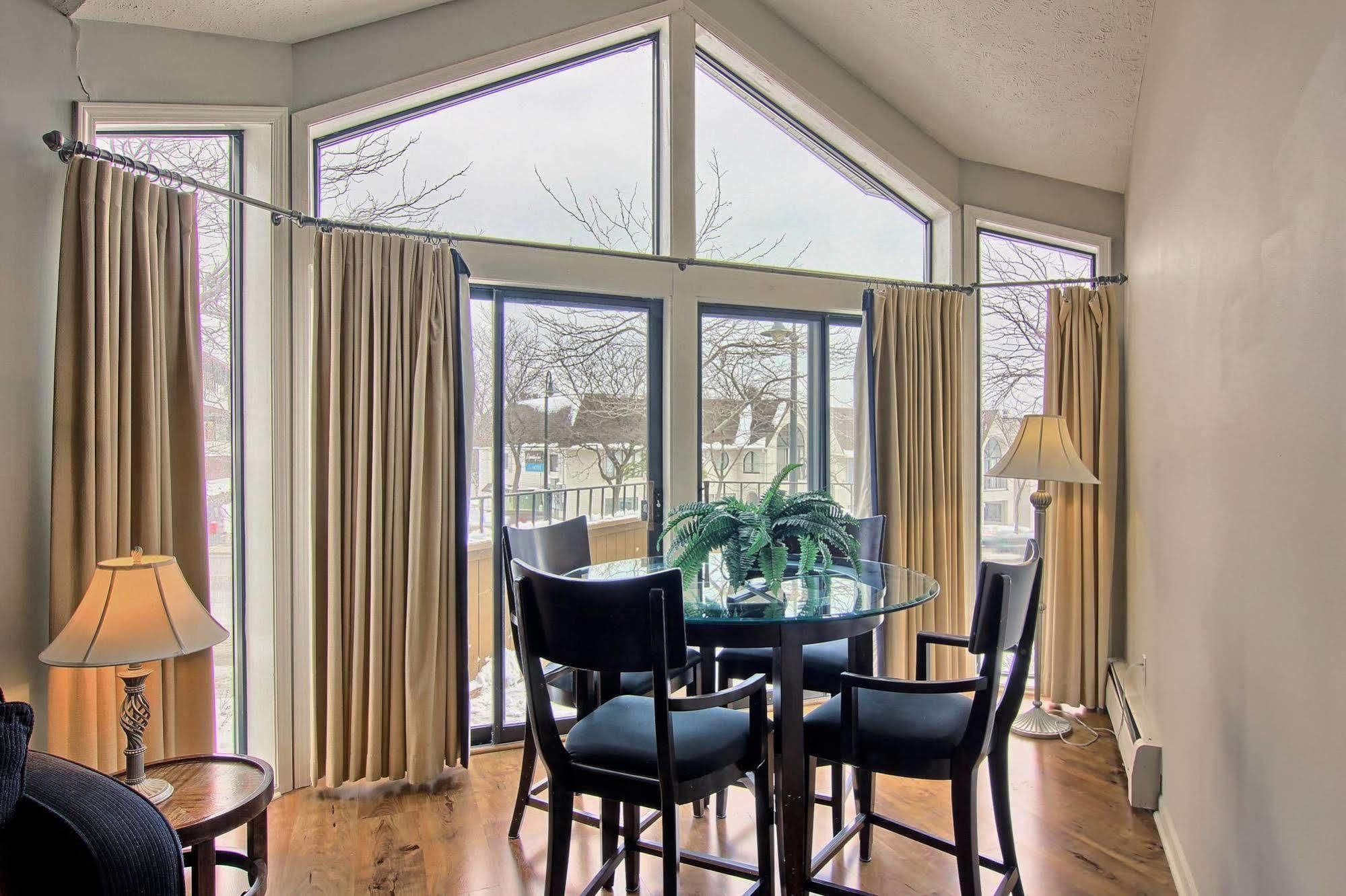 Pointes North Inn Charlevoix Εξωτερικό φωτογραφία