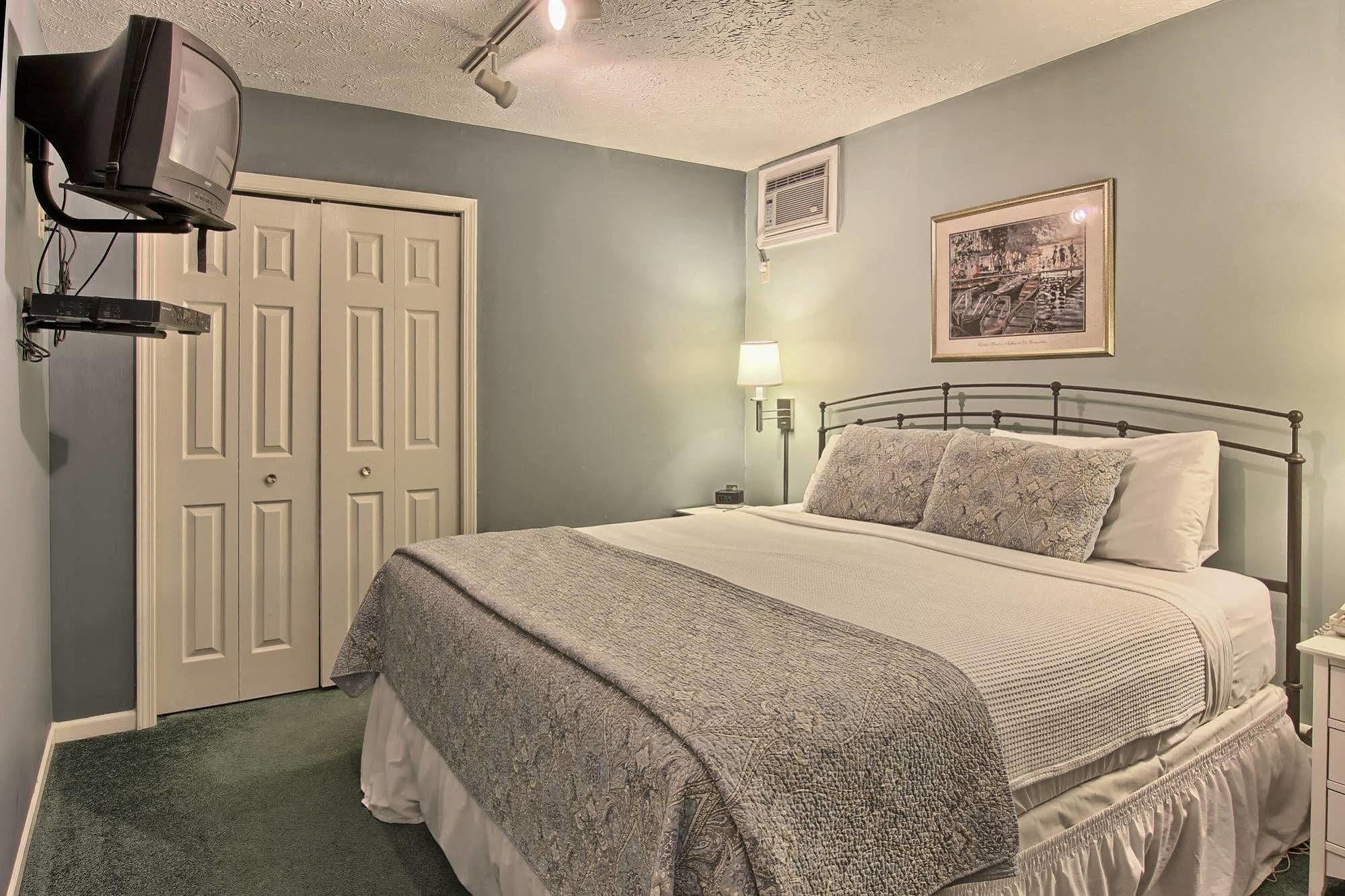 Pointes North Inn Charlevoix Εξωτερικό φωτογραφία