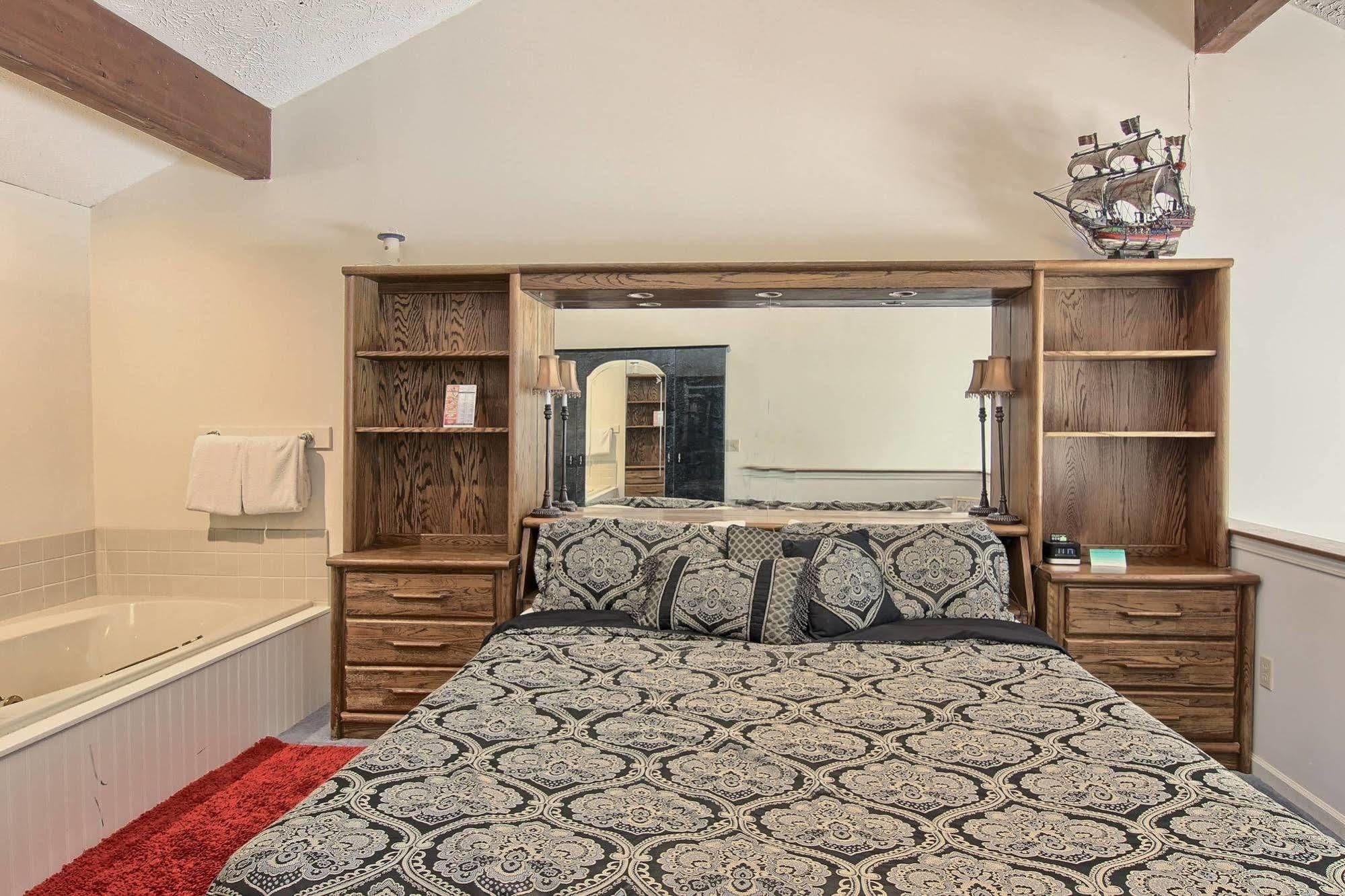 Pointes North Inn Charlevoix Εξωτερικό φωτογραφία